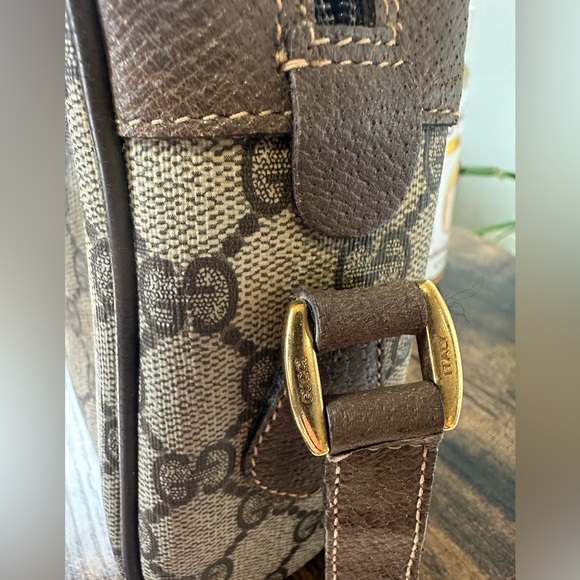 Gucci Crossbody Bag - Picture 9 of 13